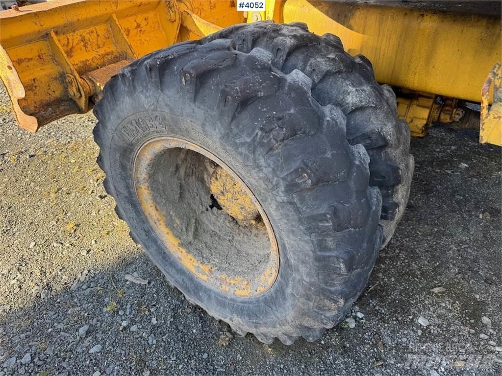 Komatsu PW 110R Lánctalpas kotrók