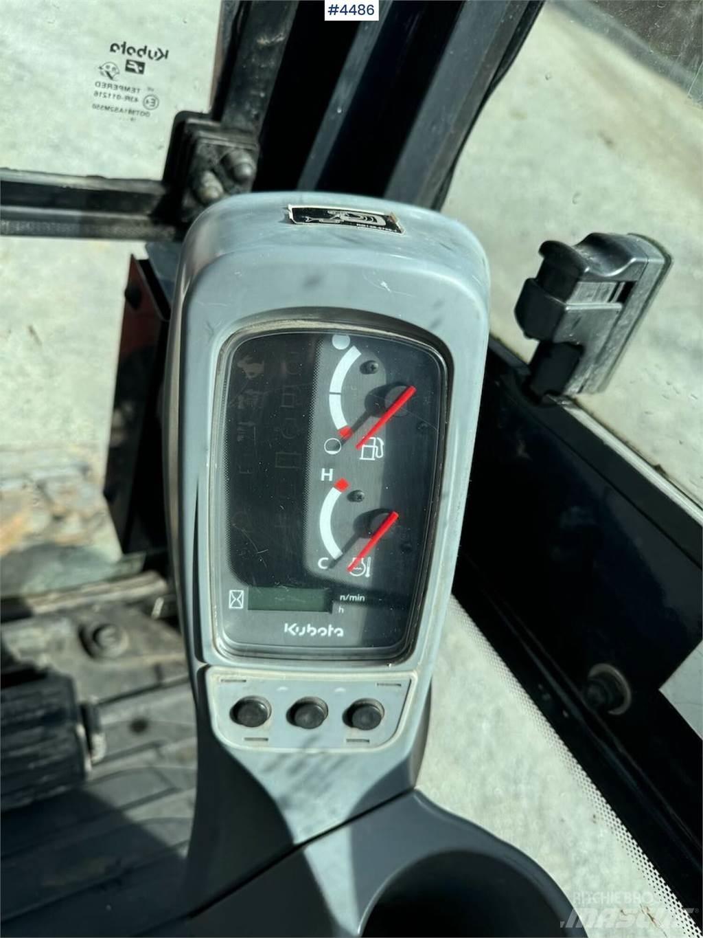 Kubota KX019 Lánctalpas kotrók