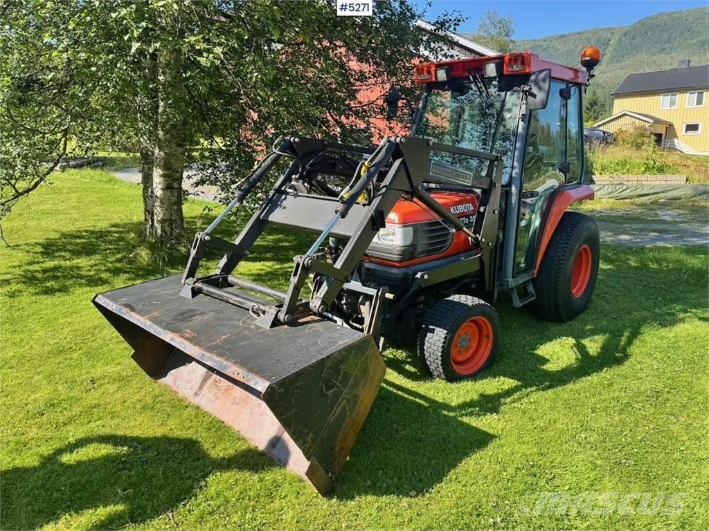 Kubota STA-35 Traktorok