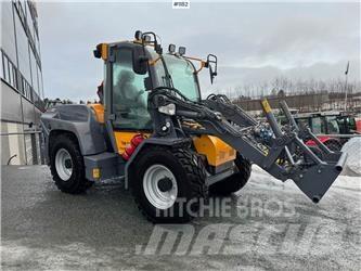 LM Trac 587 Univerzális rakodók