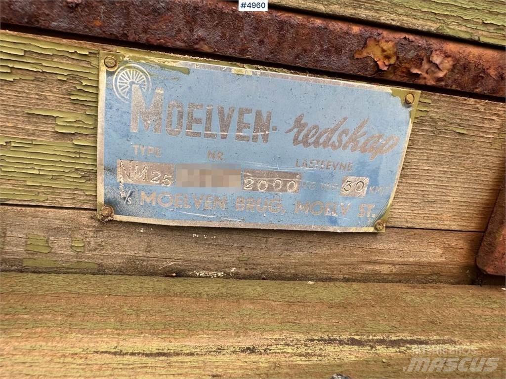 Moelven NM25 Gabona átrakó kocsik