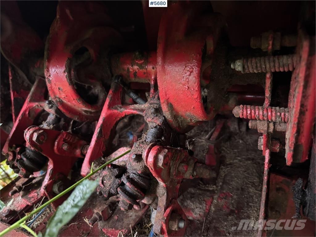 New Holland 268 Egyéb betakarító felszerelések