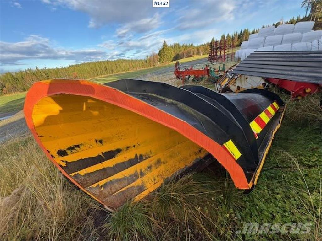  Øveraasen 2651 Hóeltakarítók