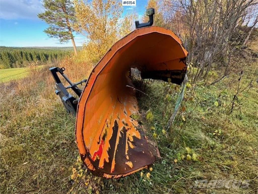  Øveraasen D2285 B Hóeltakarítók