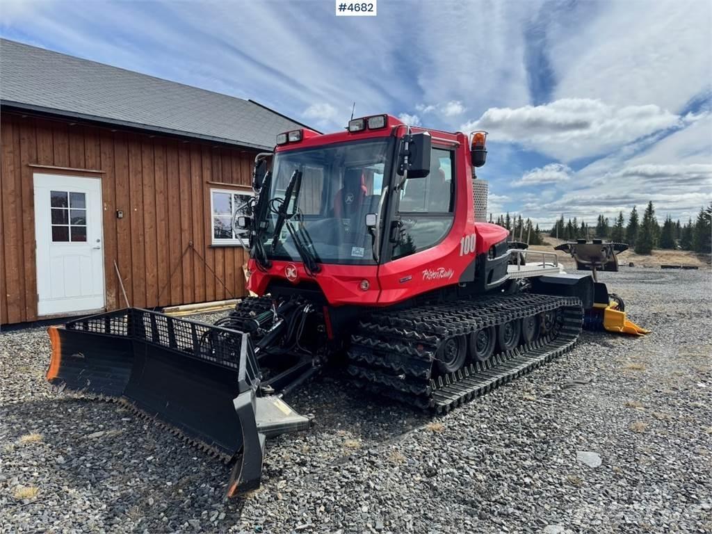  Pisten Bully 100 Hóeltakarítók