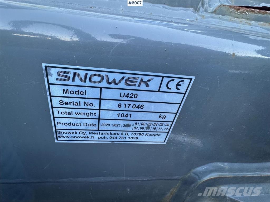 Snowek U420 Hóeltakarítók