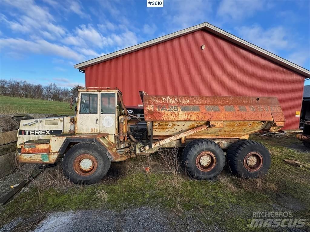 Terex TA25 Gumikerekes homlokrakodók