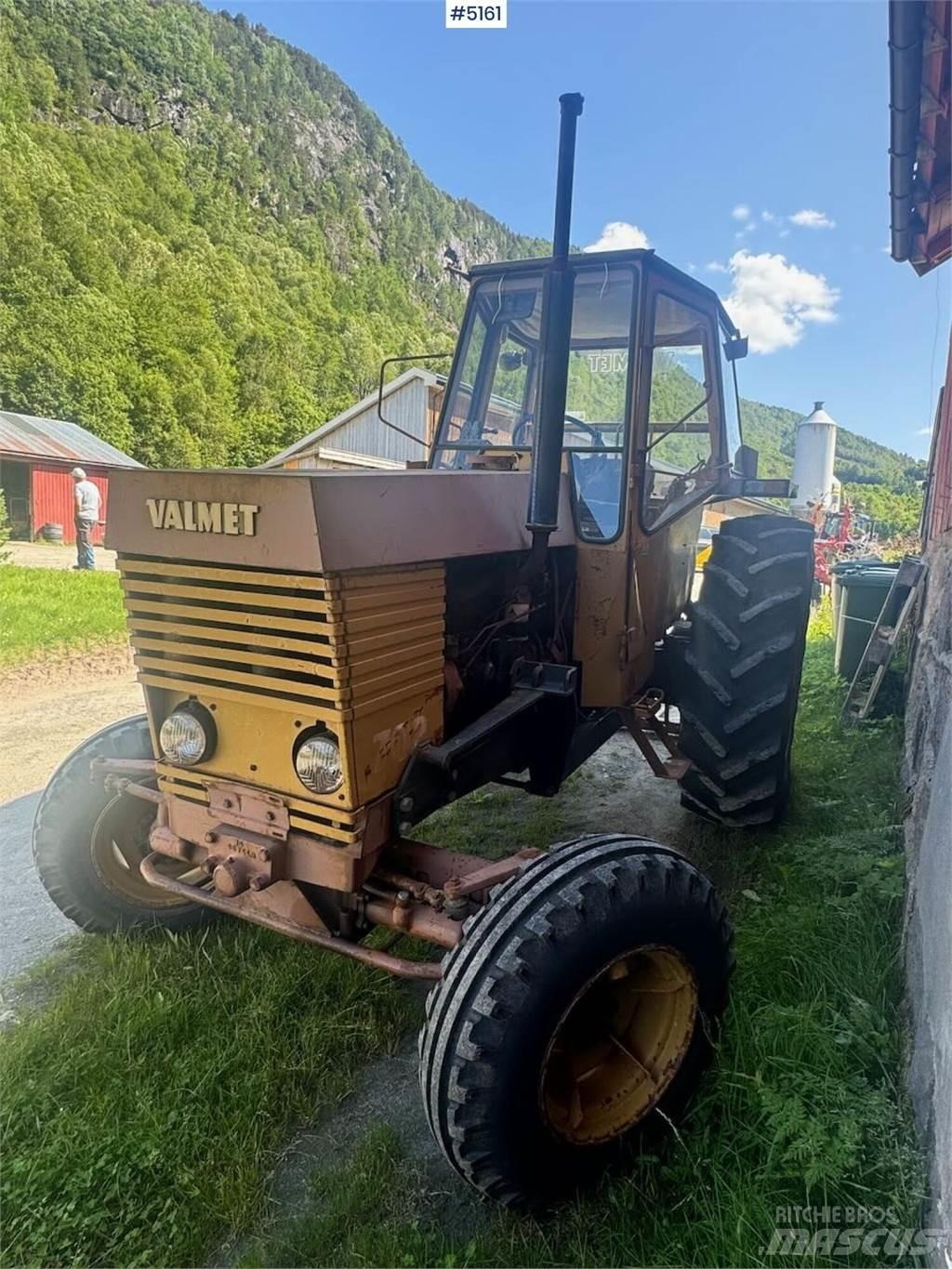 Valmet 702 Traktorok