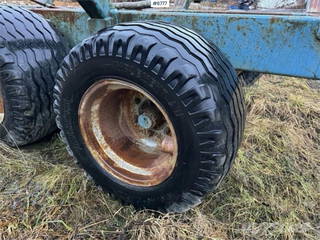 Valmet 8100 Traktorok