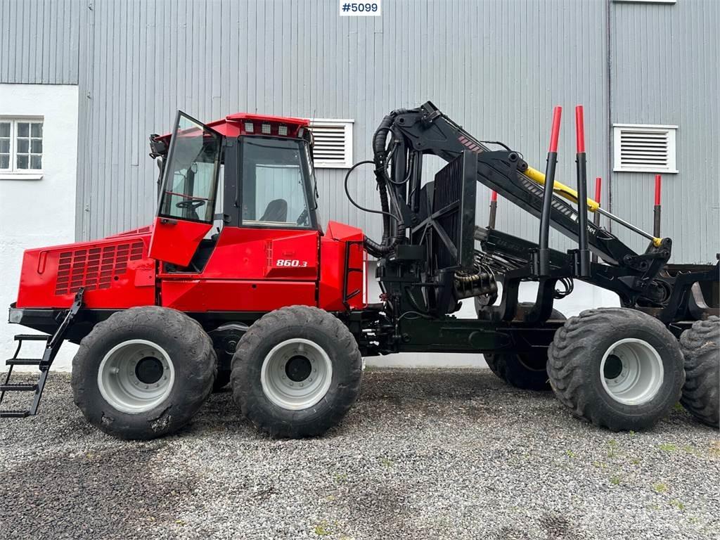 Valmet 860 lll Kihordó daruk