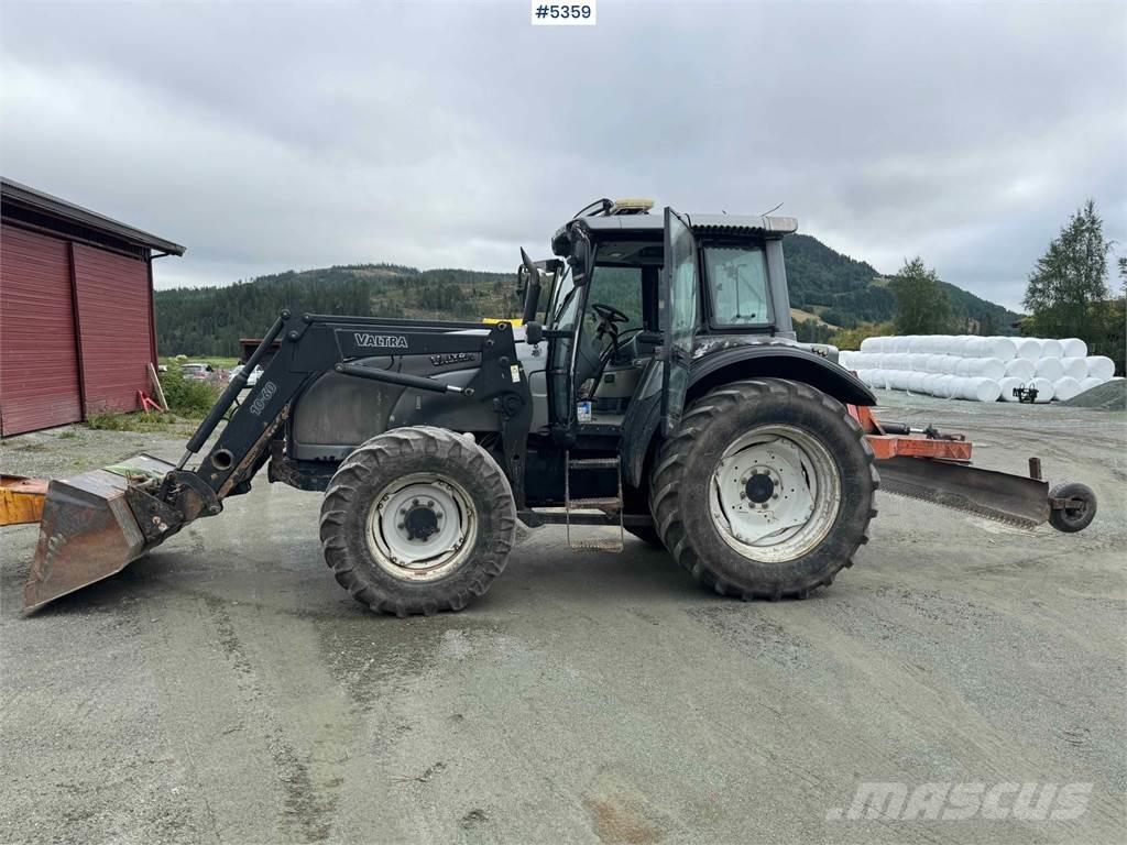 Valtra M120-4 Traktorok