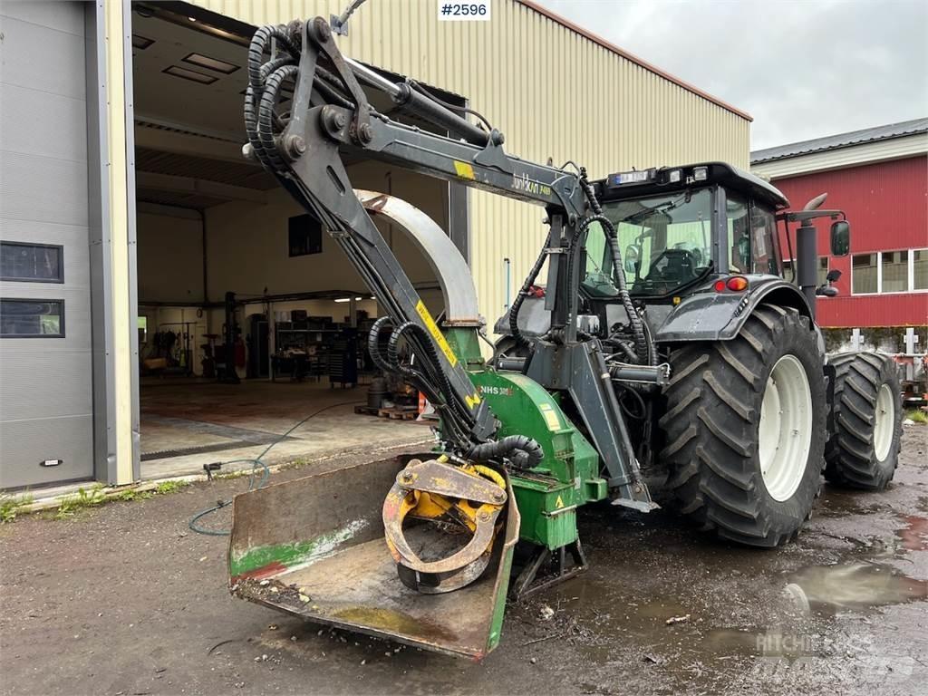 Valtra T182 Traktorok