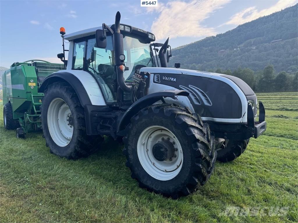 Valtra T202 Traktorok