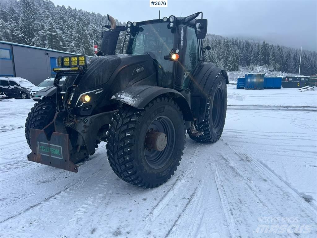 Valtra T254 Traktorok