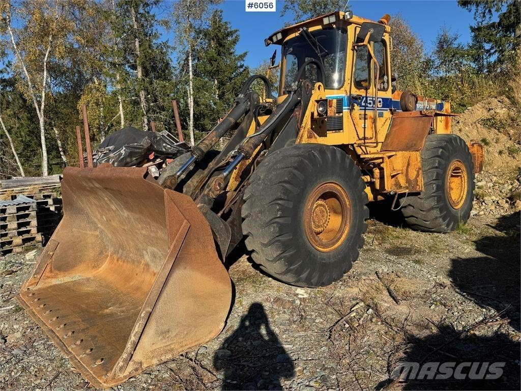 Volvo BM 4500 Gumikerekes homlokrakodók