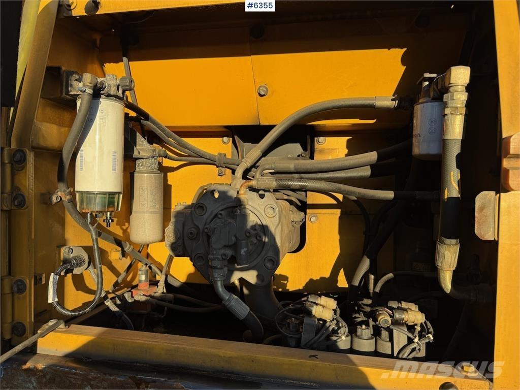 Volvo EC240BNLC Lánctalpas kotrók