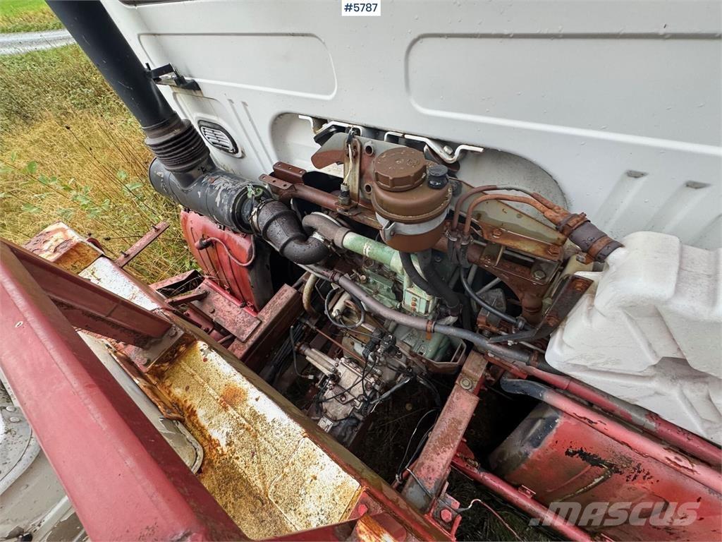 Volvo FL614 Teherautóra szerelt emelők és állványok