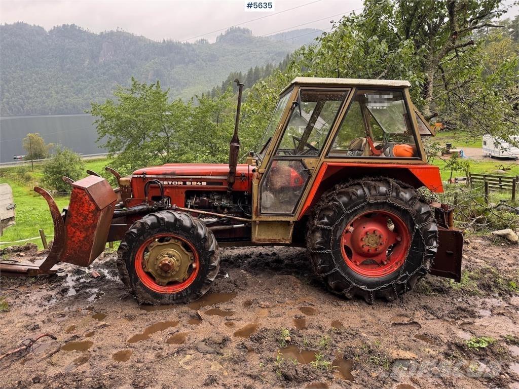 Zetor 5945 Traktorok