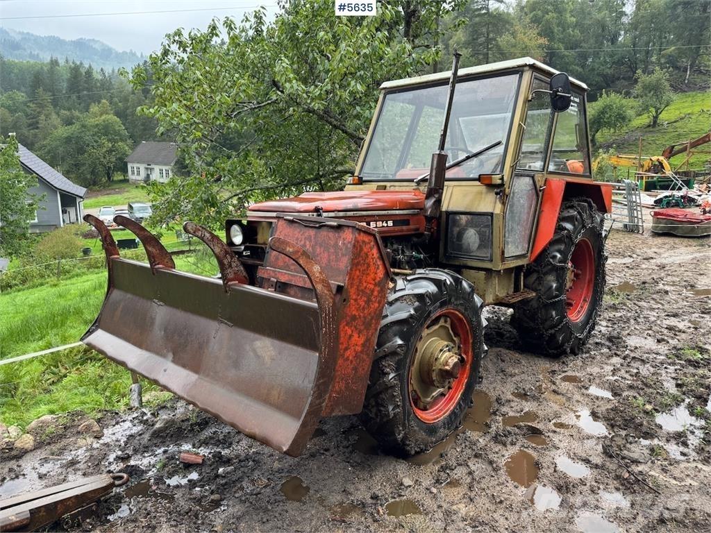 Zetor 5945 Traktorok