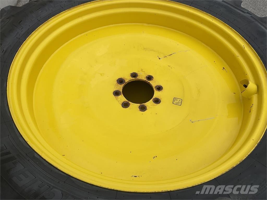  14.9R24 - 380/80R38 Gumiabroncsok, kerekek és felnik