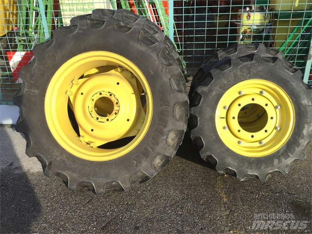  280/85R20 - 340/85R28 Gumiabroncsok, kerekek és felnik