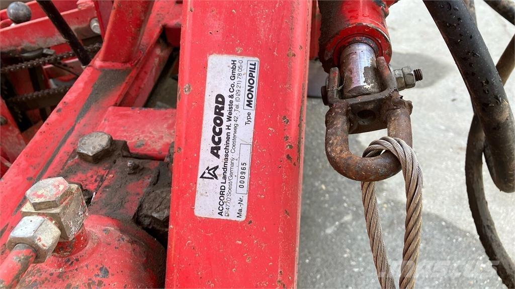 Accord Monopill Szemenként vetőgépek