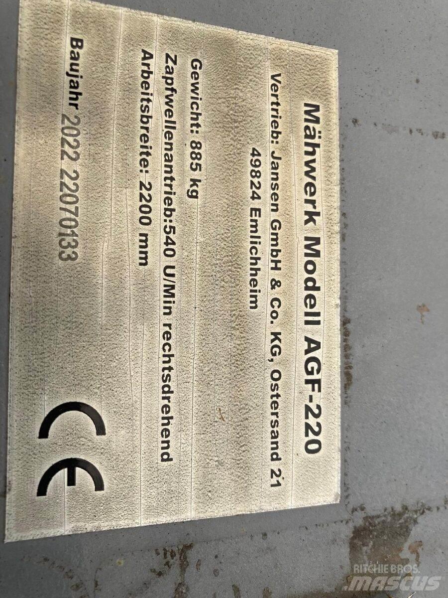 AGF 220 Szárzúzók és fűkaszák