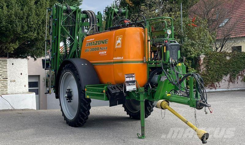 Amazone UG 3000 Vontatott trágyaszórók