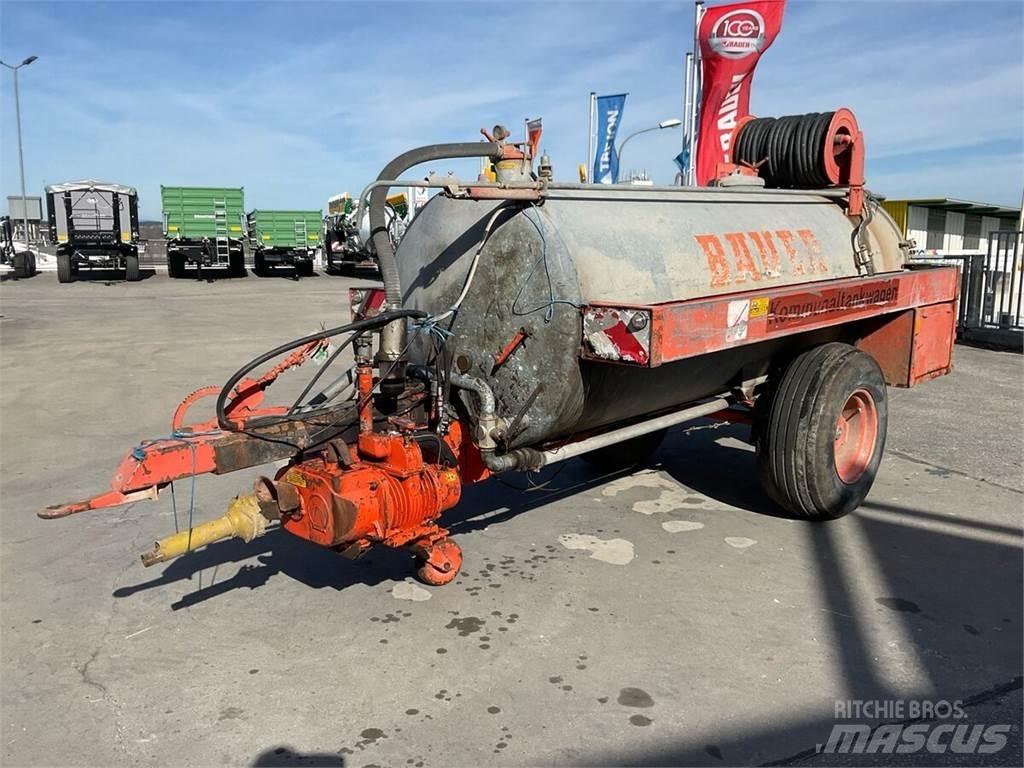 Bauer 4500 Poranyag tartályos