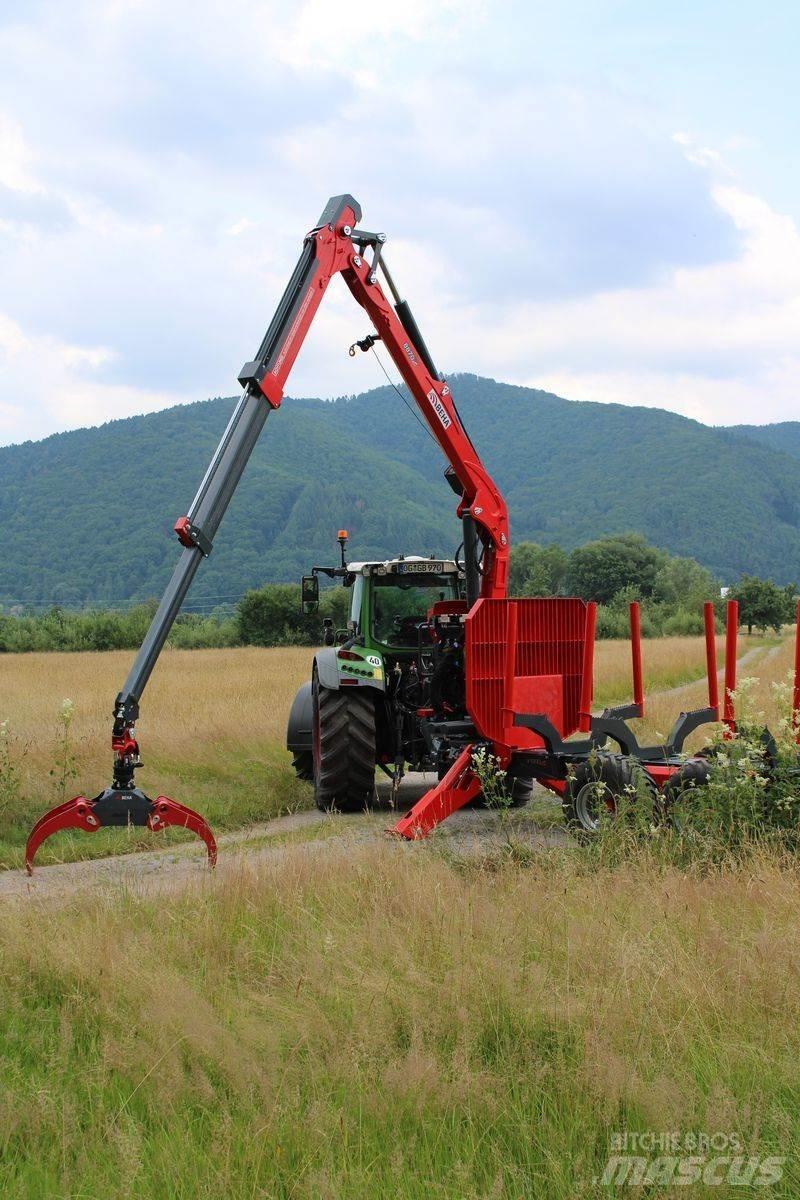 Beha V1200 mit 8870 Erdészeti pótkocsik
