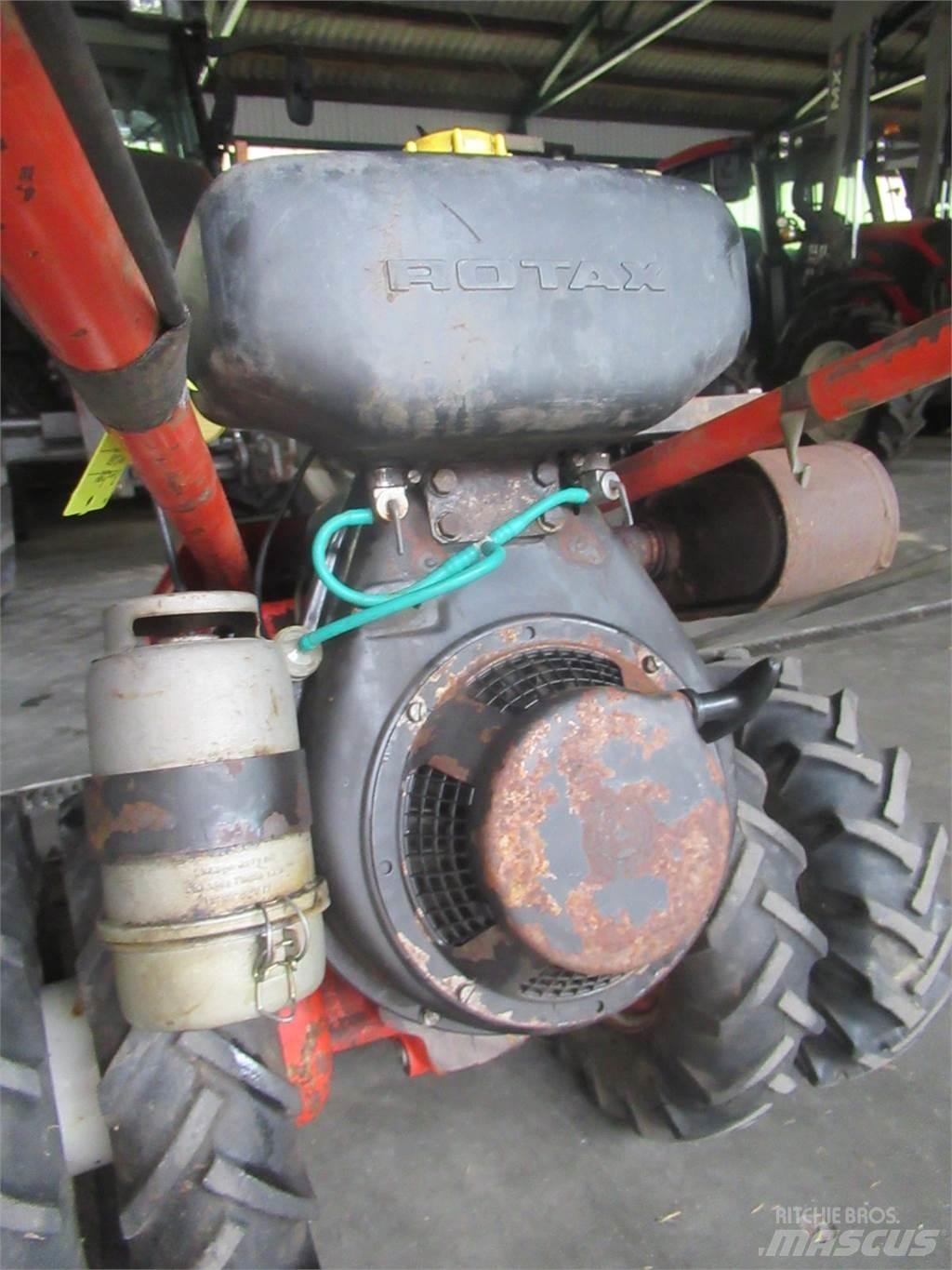 Bucher M 200 Ráülős fűnyírók