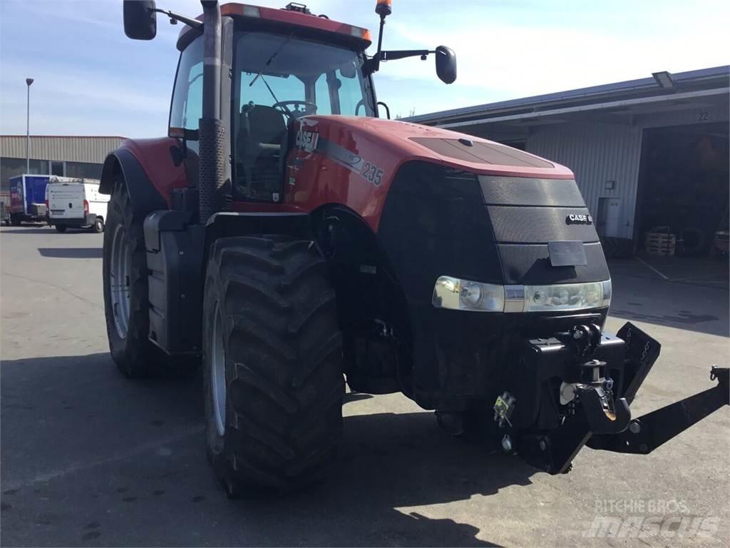 Case IH Magnum 235 Traktorok