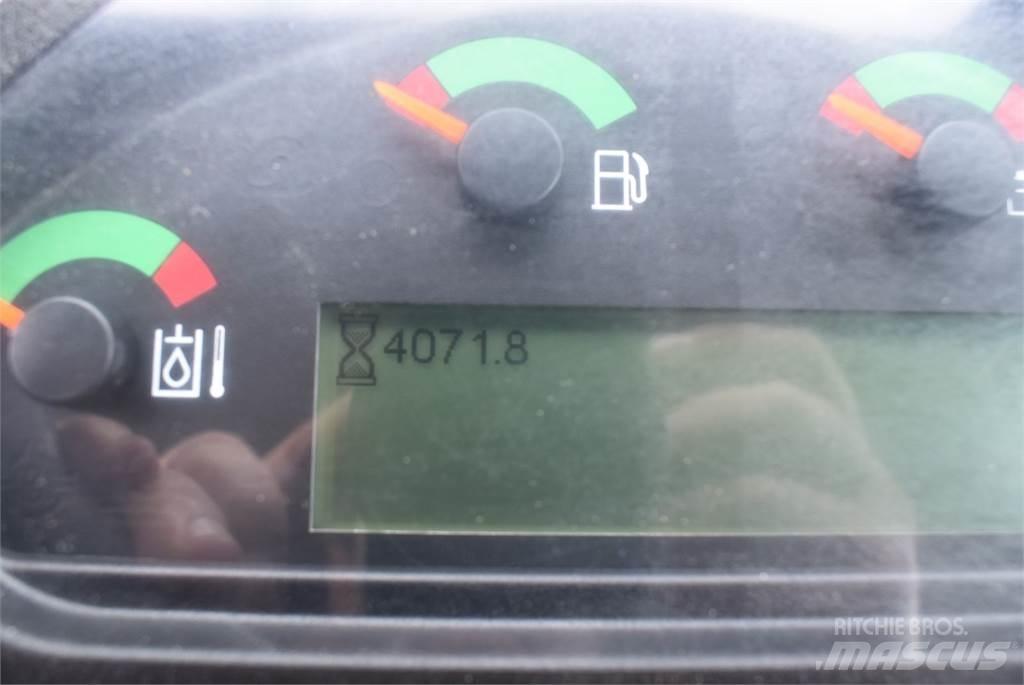 CAT 907M Gumikerekes homlokrakodók