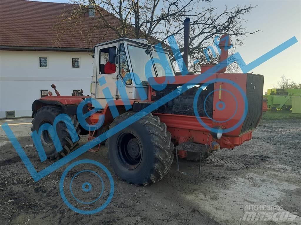 Charkow T 150 Traktorok