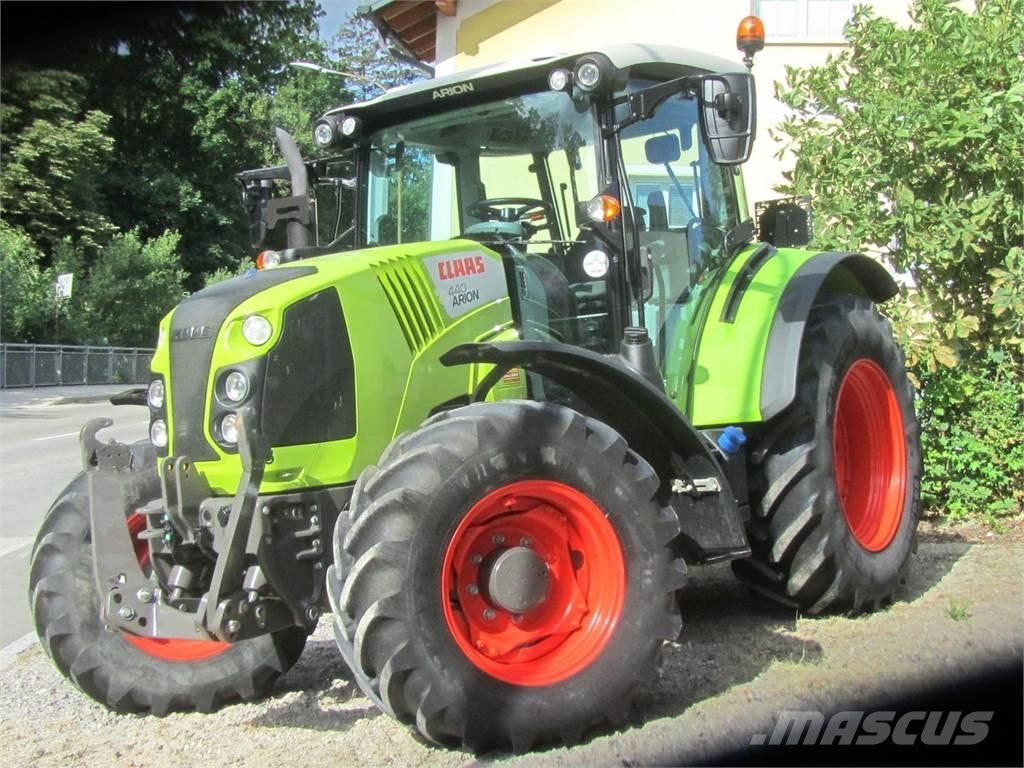 CLAAS Arion 440 Traktorok