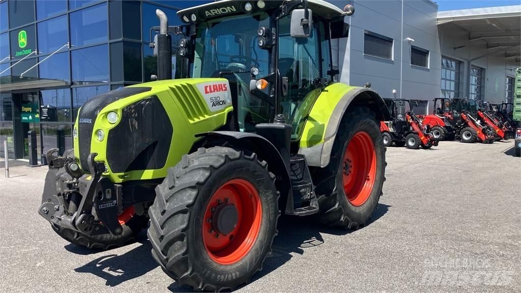 CLAAS ARION 530 Traktorok