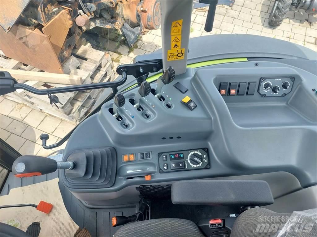 CLAAS Elios 330 Traktorok