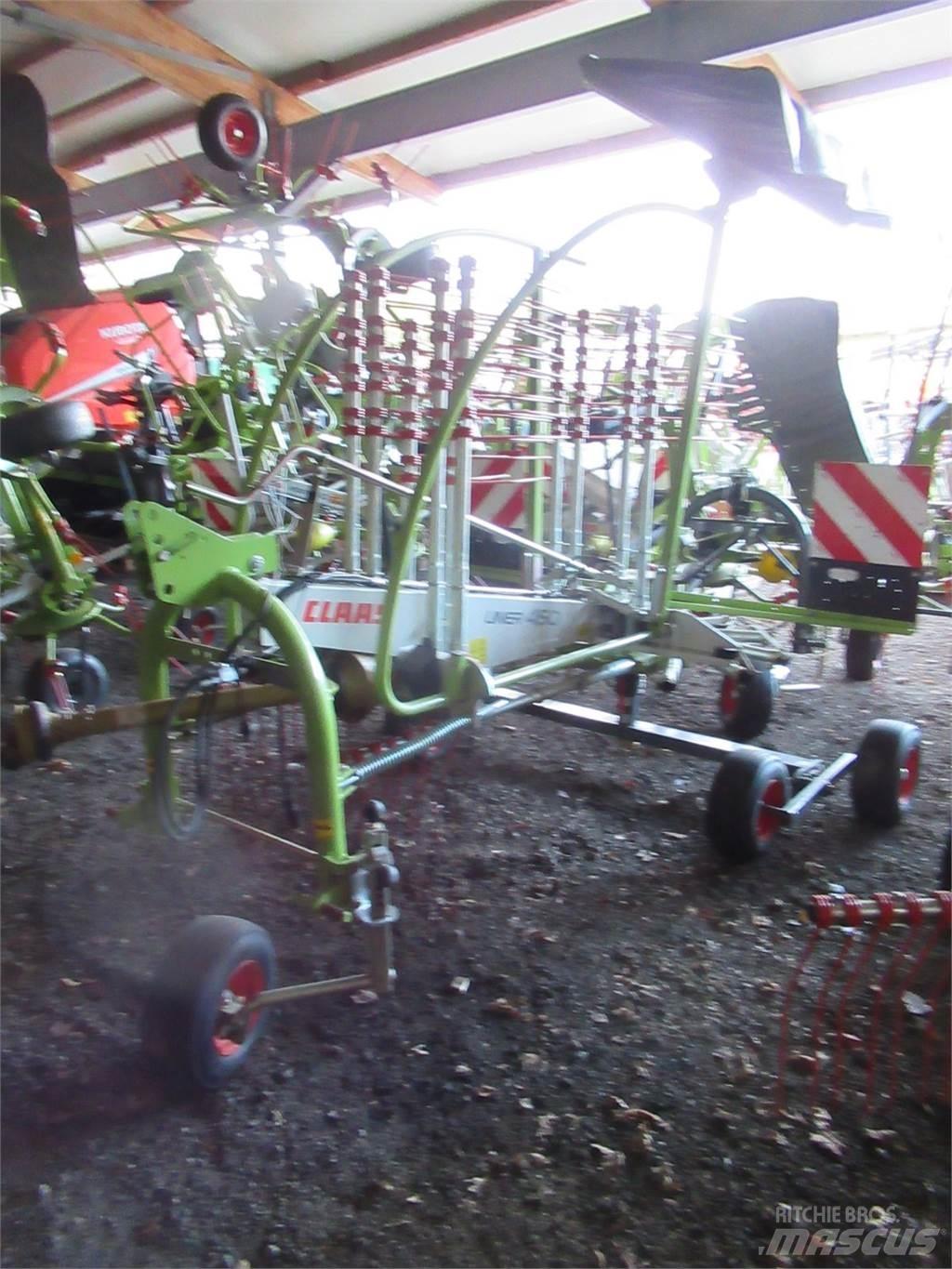 CLAAS Liner 450 Rendkészítő Kombájnok