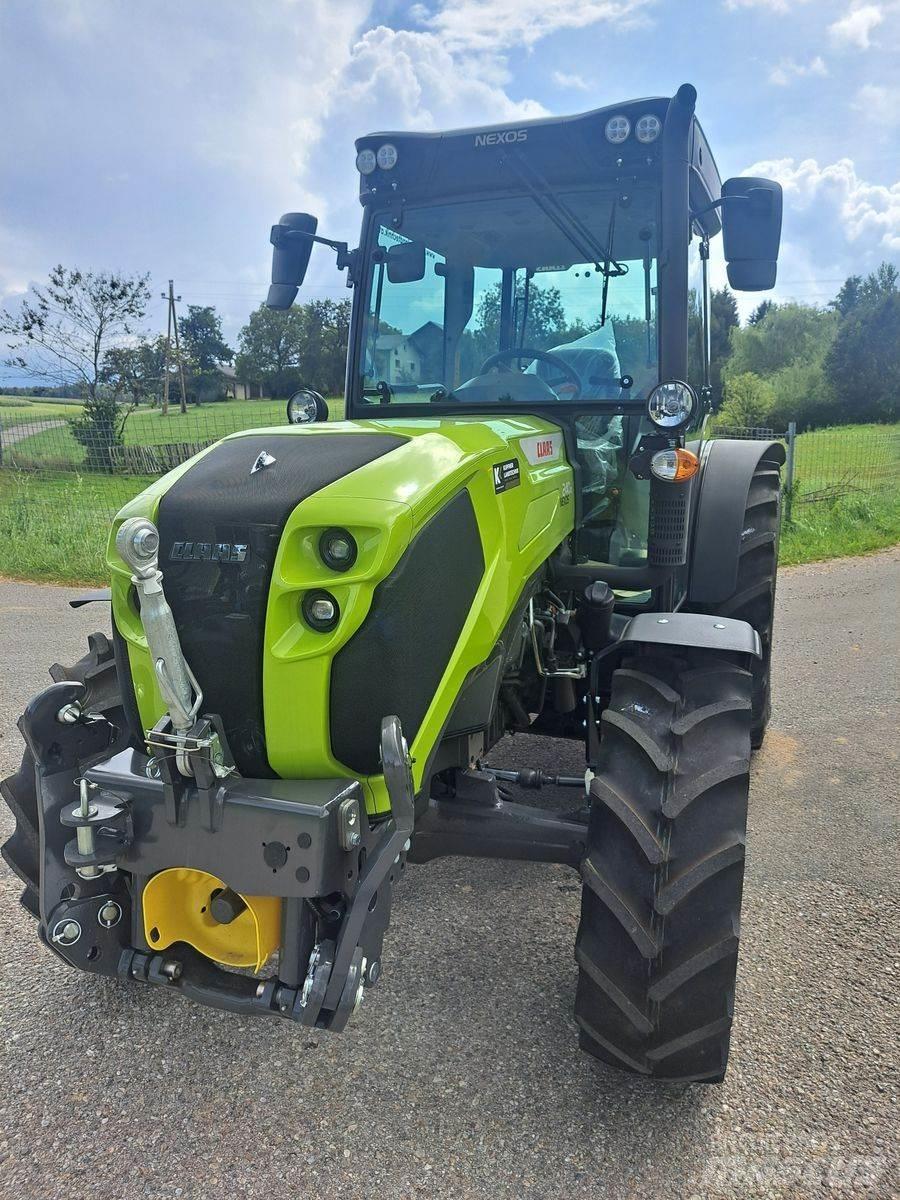 CLAAS Nexos 240 XL Traktorok