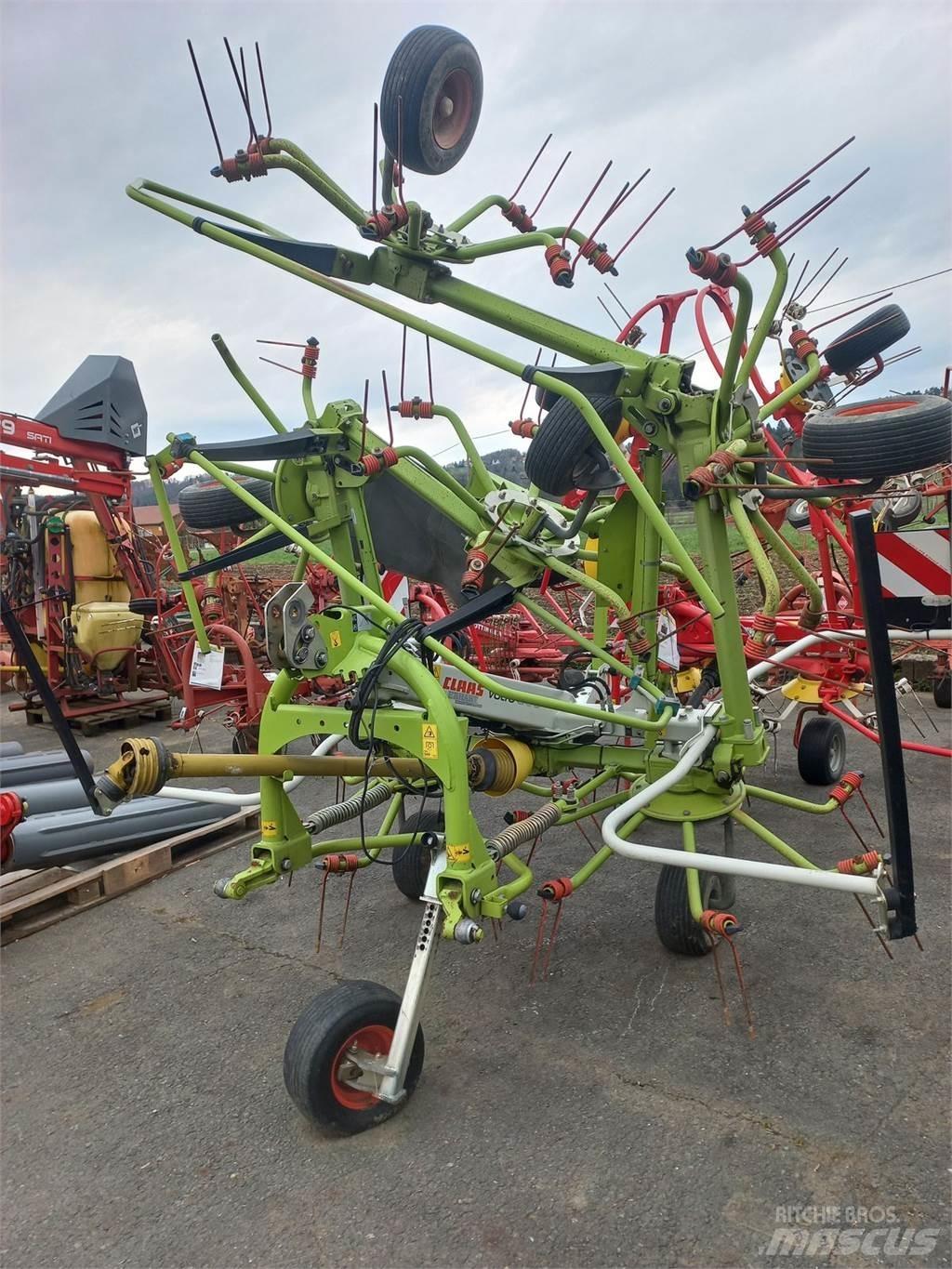 CLAAS Volto 800 Rendkészítő