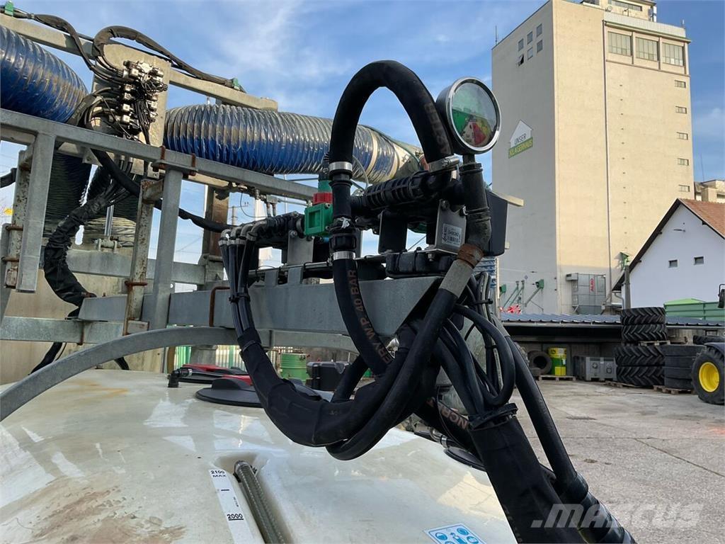  DIA TWIN 2000 Vontatott trágyaszórók