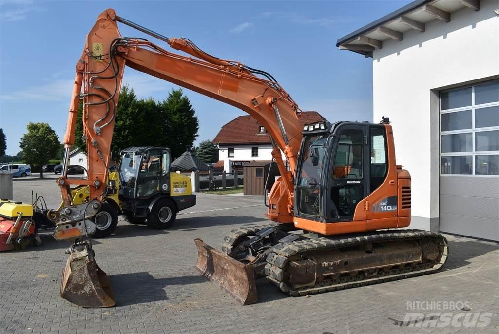 Doosan DX140LCR-3 Mini kotrók < 7t