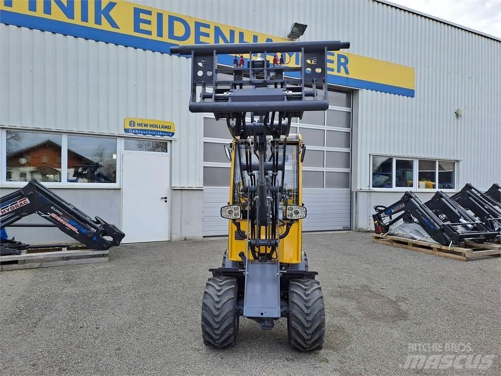 Eurotrac W 11 Homlokrakodók és kotrók