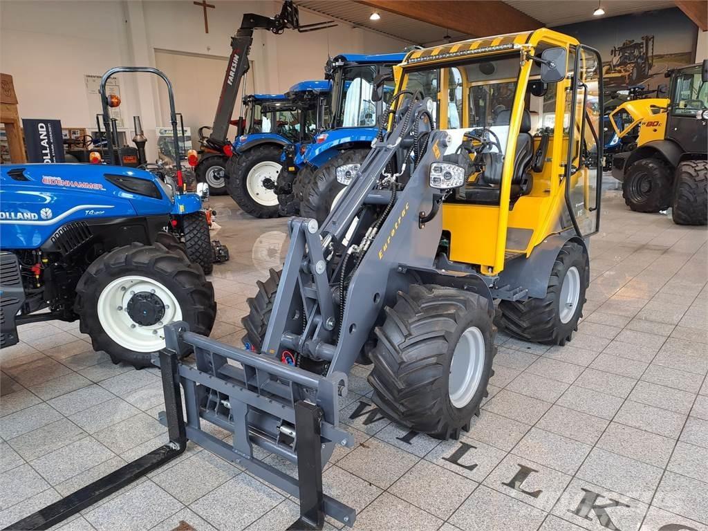 Eurotrac W 12 S Homlokrakodók és kotrók
