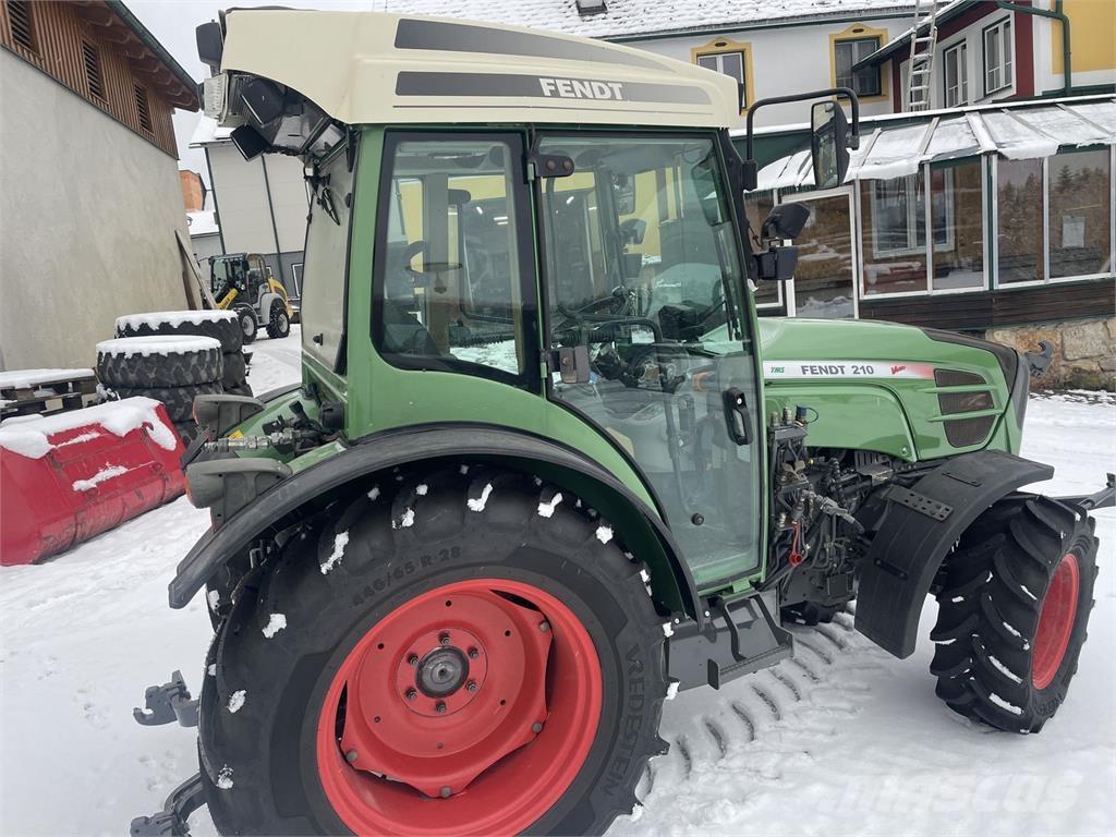 Fendt 210 Vario F Traktorok