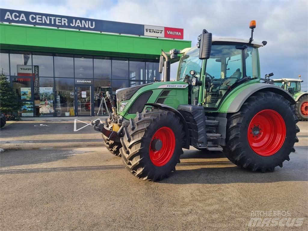 Fendt 516 Vario Traktorok