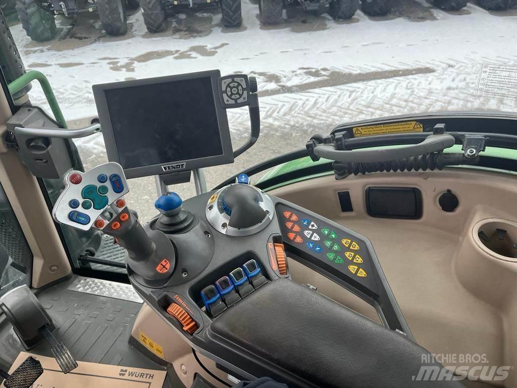 Fendt 718 Vario Traktorok