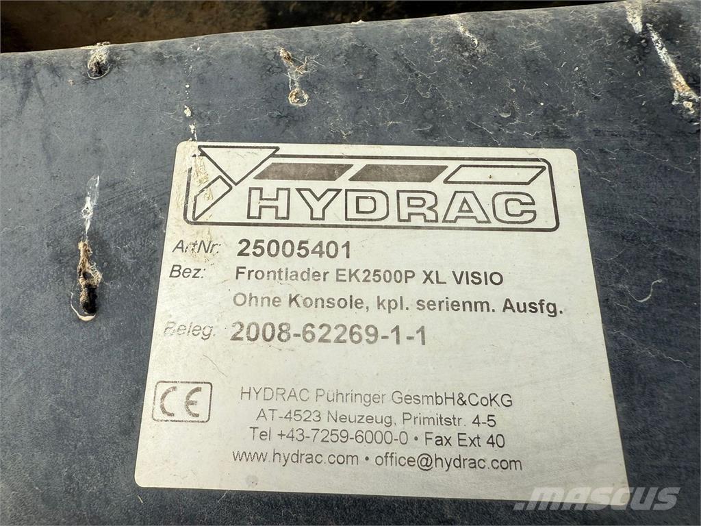 Fendt 718 Vario Traktorok