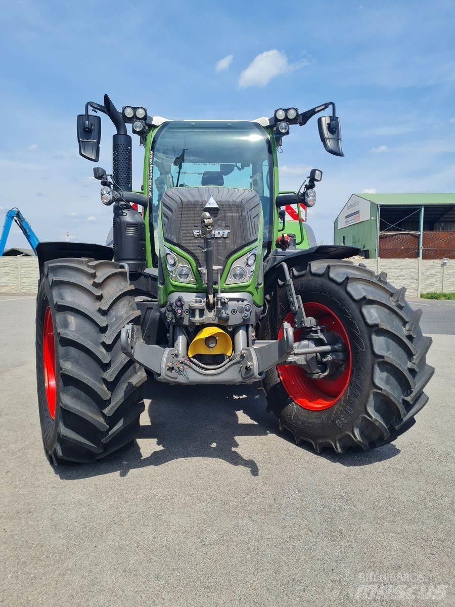 Fendt 724 Vario Traktorok