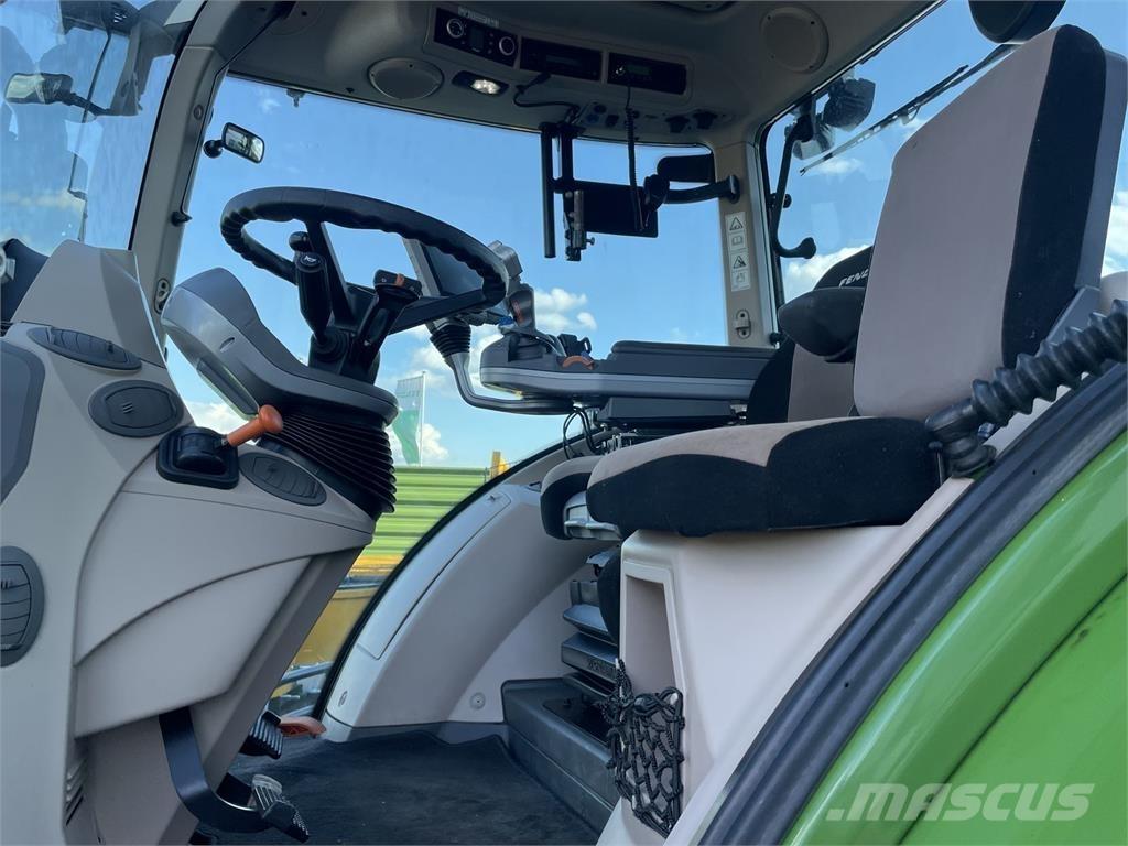 Fendt 724 Vario Traktorok